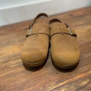 Girls size 3 Cat and Jack clogs. Moderately worn.